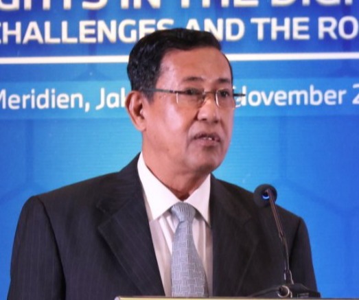 U Paw Lwin Sein ( Chairman )